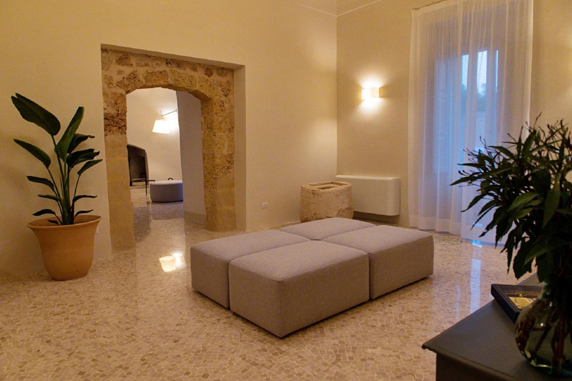 Palazzo Pati Otel Tiggiano Dış mekan fotoğraf